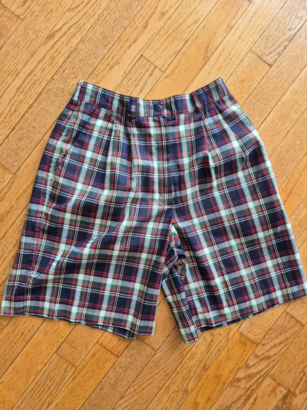 Vintage Plaid Shorts 8" TAIL Brand Size 6 Tartan Plaid